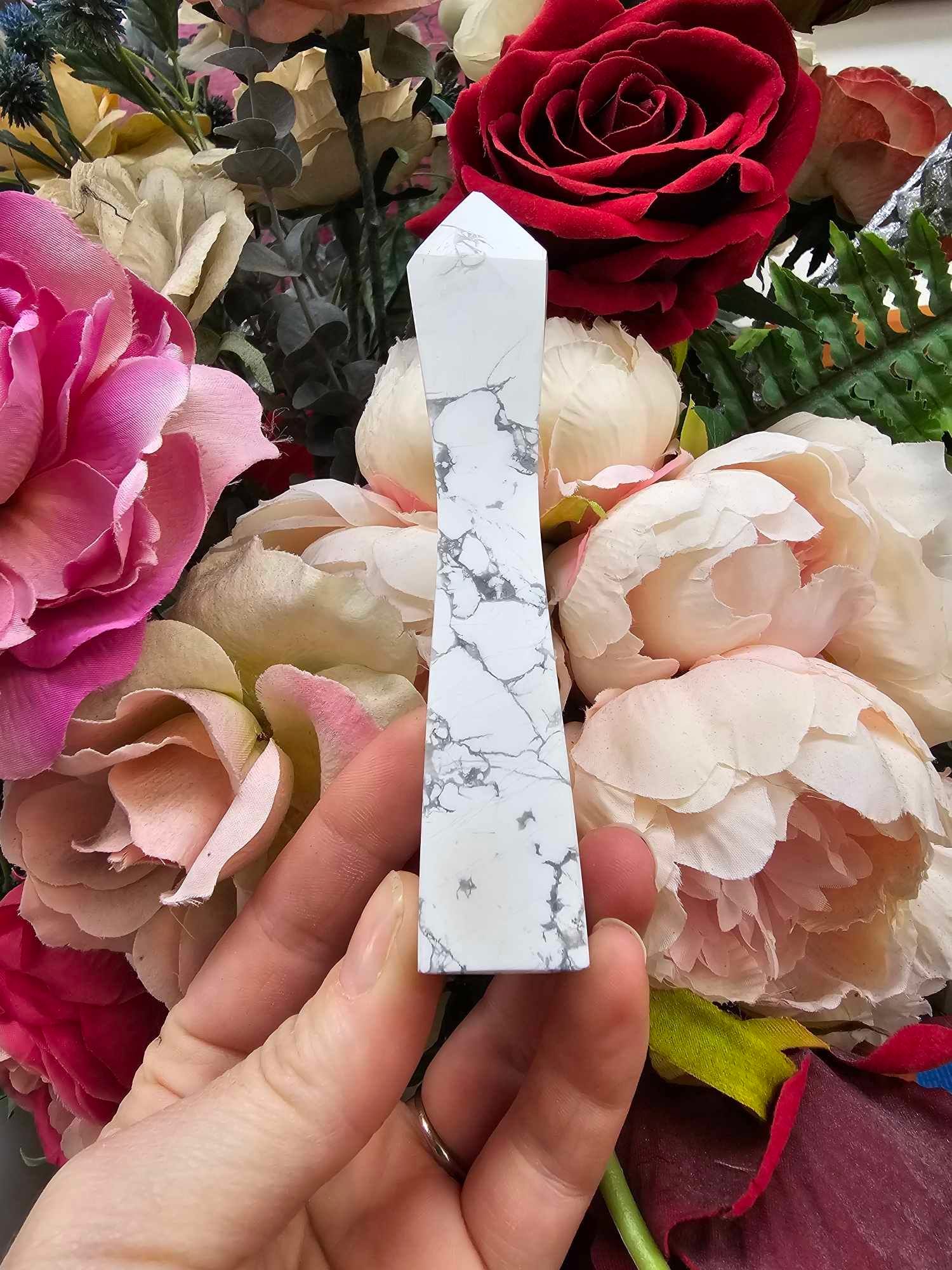 Howlite Shaped Point